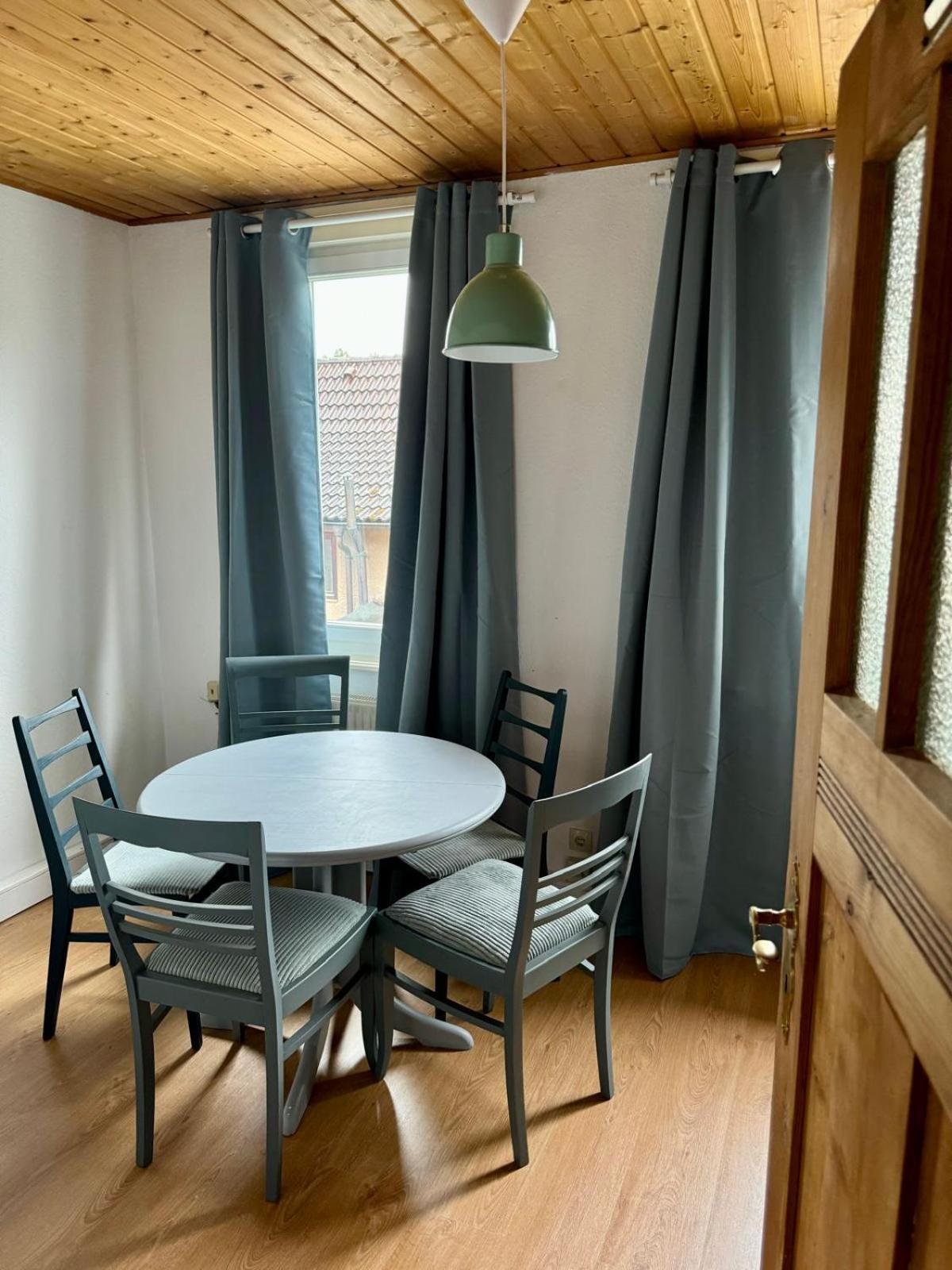 Leopold'S Apartments Mit Garten Und Vesteblick Mitten In コーブルク エクステリア 写真