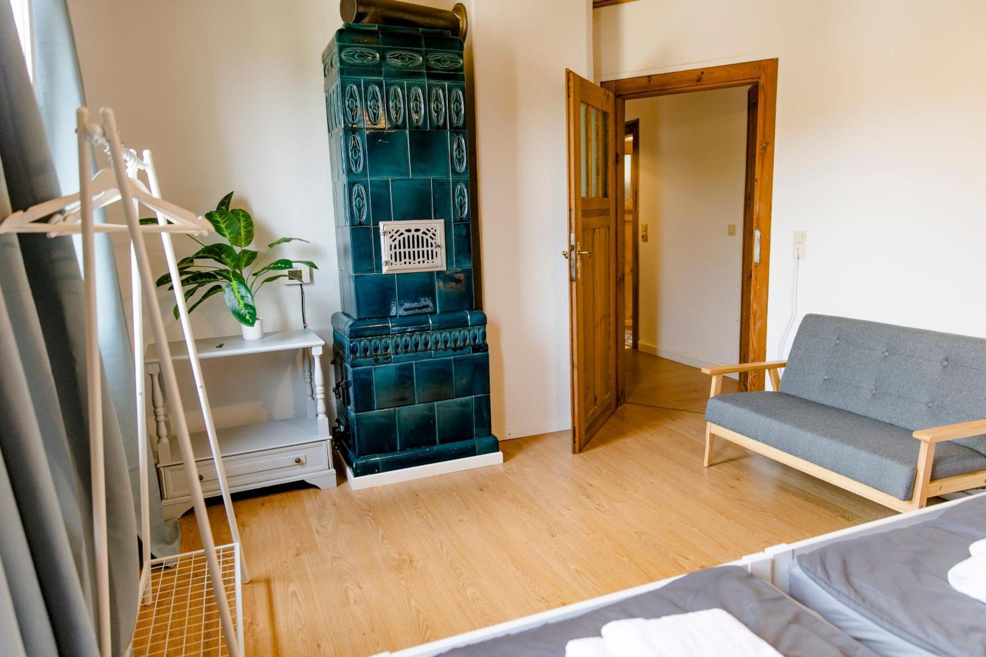 Leopold'S Apartments Mit Garten Und Vesteblick Mitten In コーブルク エクステリア 写真